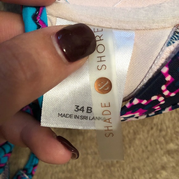 Floral swim suit - Picture 3 of 3